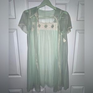 1960’s Mint Green Chiffon Peignoir Set | Lace Nylon Nightgown & Robe |Sears